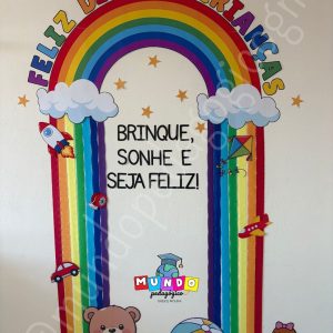 Painel Dia das Crianças - Brinque, sonhe e seja feliz